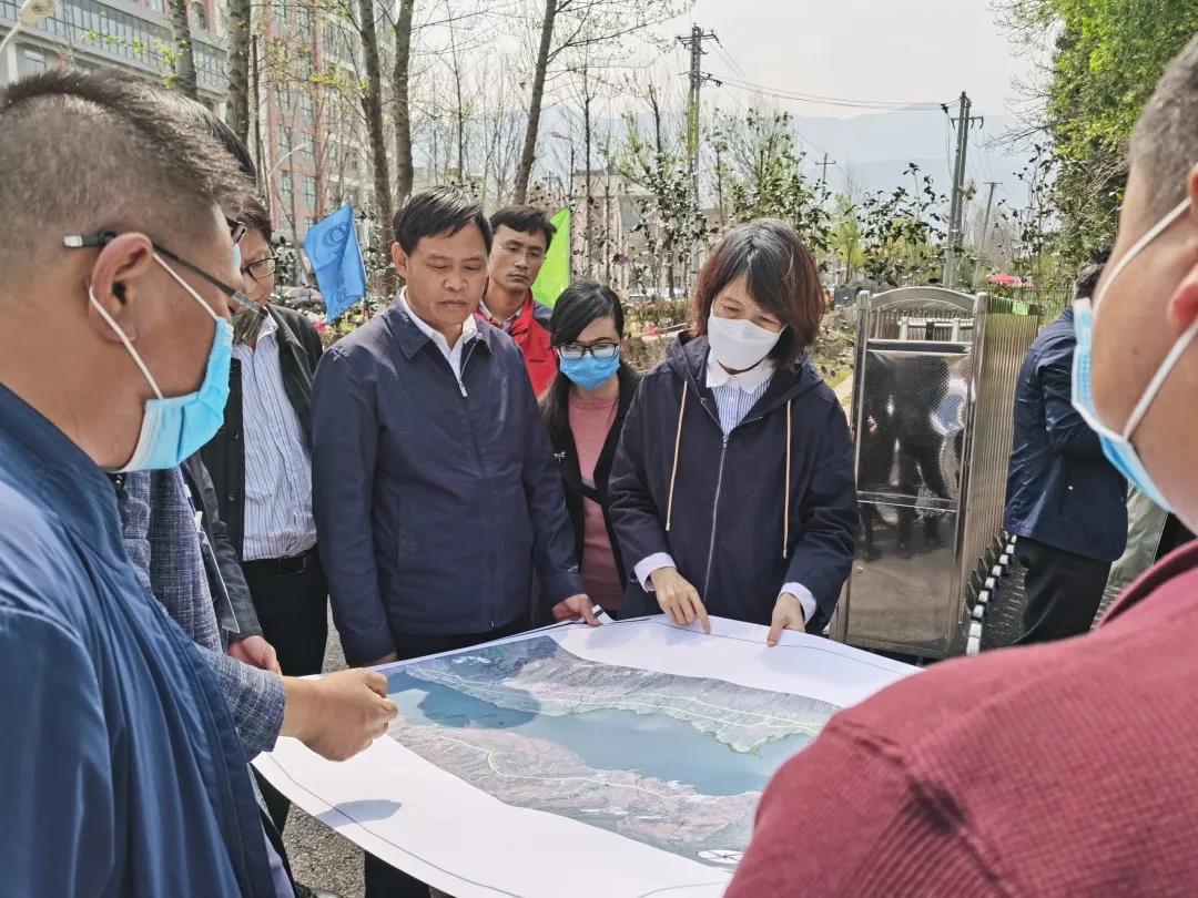 省文旅厅党组书记,厅长曾艳调研洱海生态廊道建设项目